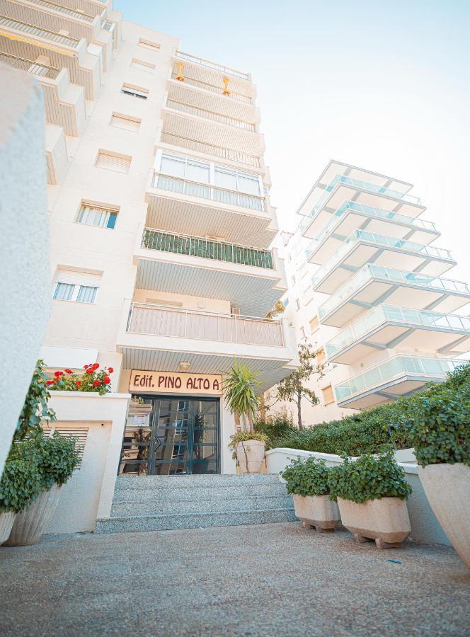 Apartamento Familiar Leomar サロウ エクステリア 写真