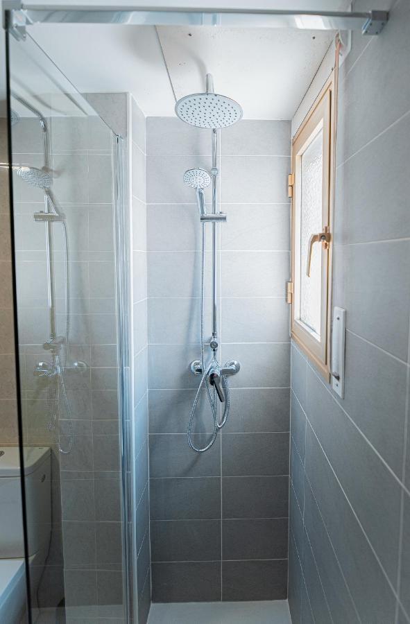 Apartamento Familiar Leomar サロウ エクステリア 写真