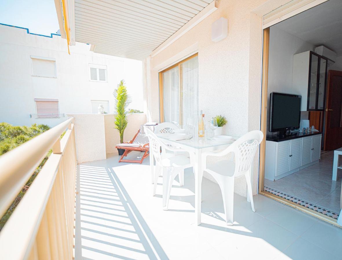 Apartamento Familiar Leomar サロウ エクステリア 写真